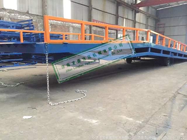 登車(chē)橋 登車(chē)橋